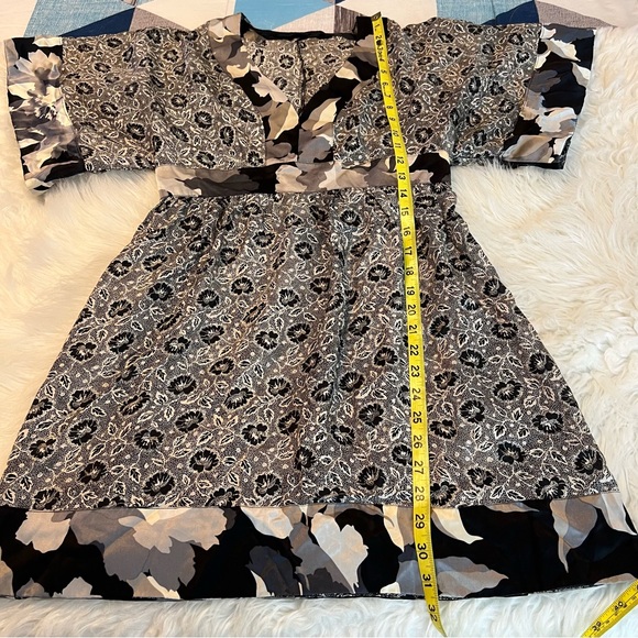 Express 100% Silk Tunic Mini Dress Kimono Sleeves Floral Size Small - Picture 8 of 10